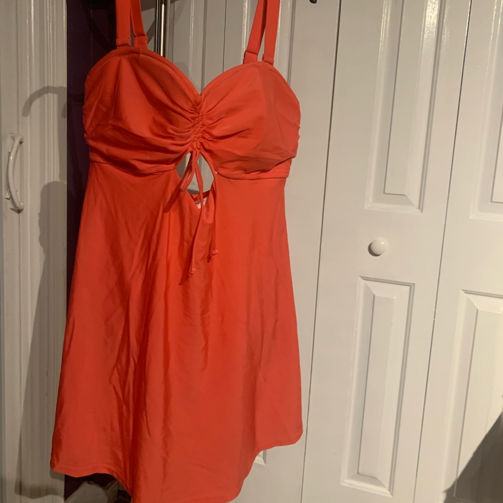 Old Navy Secret-Slim Plus-Size Underwire Coral Swim Dress